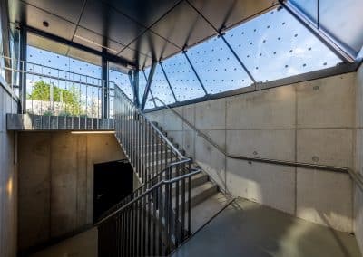 Bei Pfeiffer Metallbau Wels realisieren wir Sonderkonstruktionen aus Metall, die sich perfekt in Architektur und Raumkonzept einfügen.