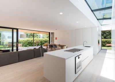 Balkongeländer aus Edelstahl für Einfamilienhaus in Wels