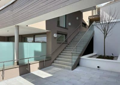 Jede Treppe ist ein Unikat – exakt geplant, millimetergenau gefertigt und optisch perfekt auf das Gebäude abgestimmt.