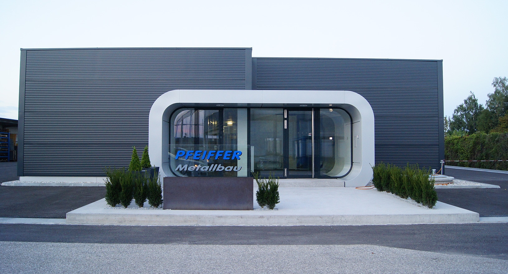 Pfeiffer Metallbau Wels – Metall in Form seit 1998